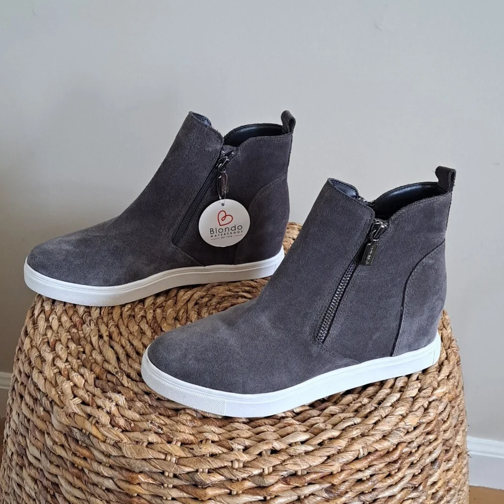 NWT Blondo Womens Giselle‎ Waterproof Gray Suede Sneaker Boots Zip Up S-8.5